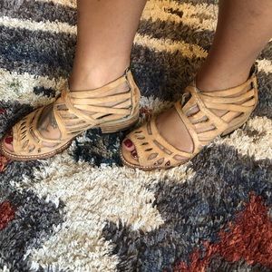 Freebird tan leather heeled sandals